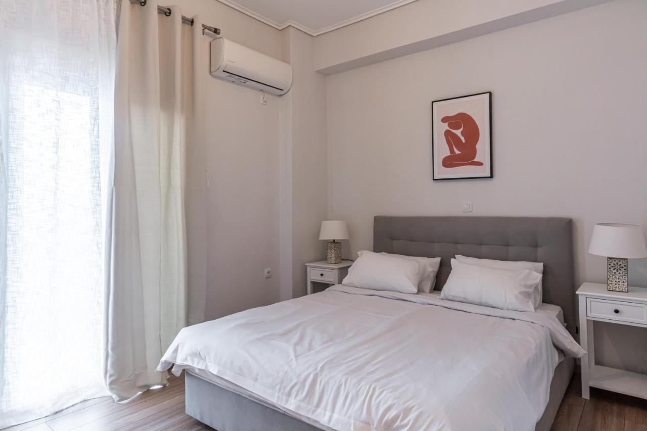 Spacious 2Bd Apt Next To Metro Атина Екстериор снимка
