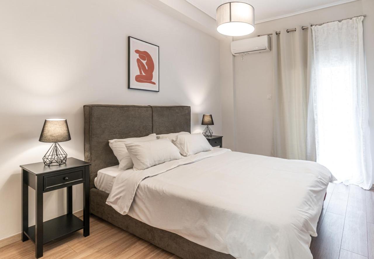 Spacious 2Bd Apt Next To Metro Атина Екстериор снимка